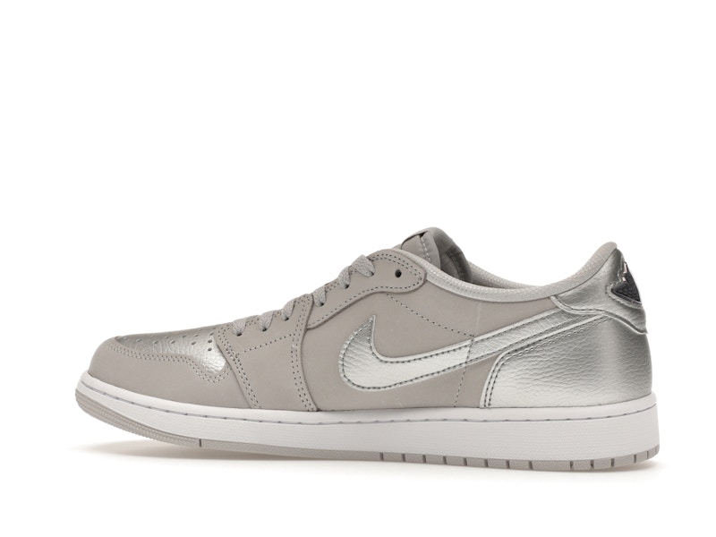 Jordan 1 Low OG Metallic Silver - image 21