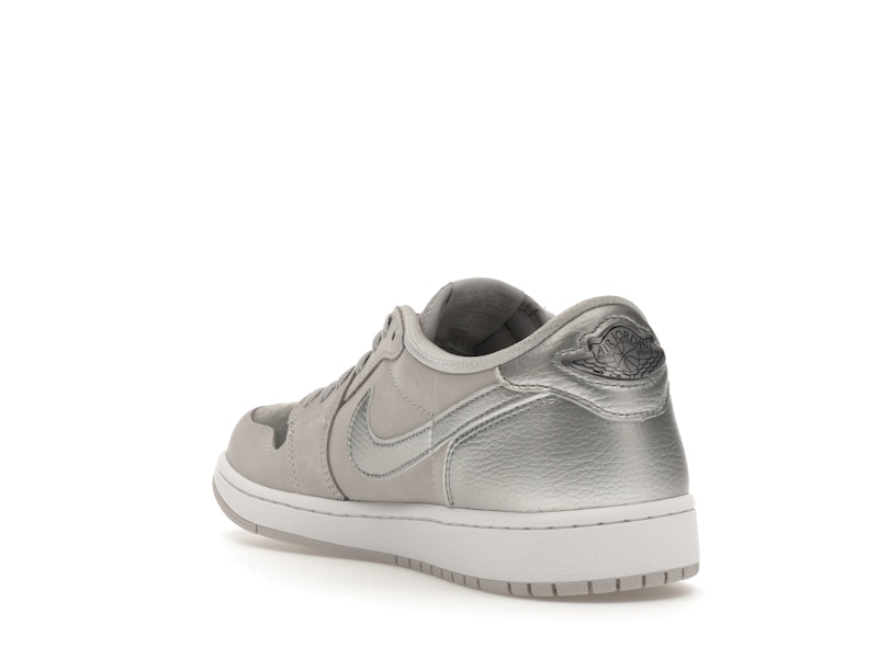 Jordan 1 Low OG Metallic Silver - image 25