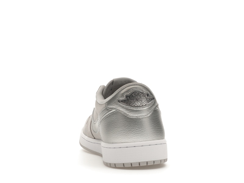 Jordan 1 Low OG Metallic Silver - image 27