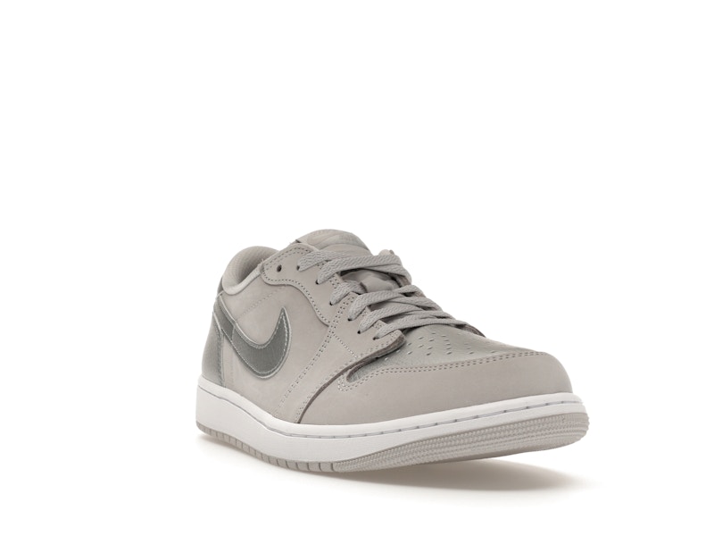 Jordan 1 Low OG Metallic Silver - image 7