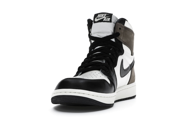 Jordan 1 Retro High Dark Mocha - image 12