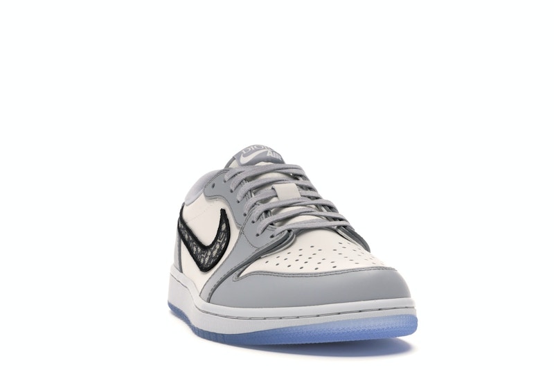 Jordan 1 Retro Low Dior - image 8