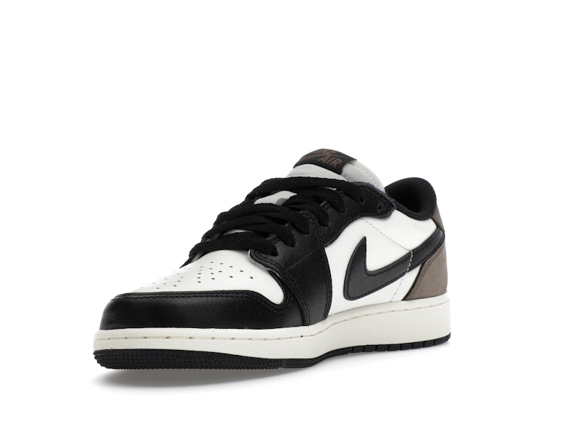 Jordan 1 Retro Low OG Mocha (GS) - image 14