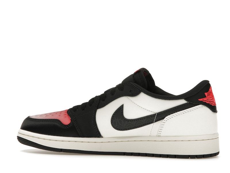 Jordan 1 Retro Low OG PSG Paris Saint-Germain - image 21