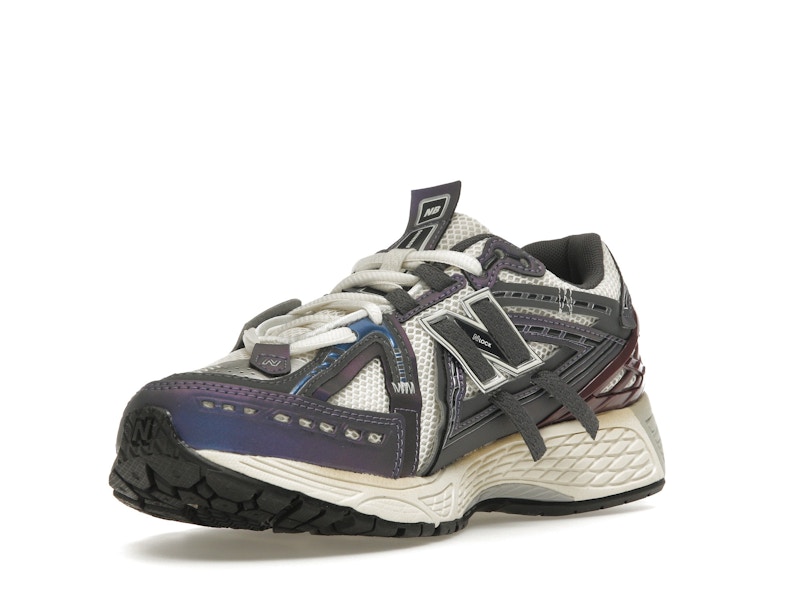 New Balance 1906A Inkwell Sea Salt - image 14