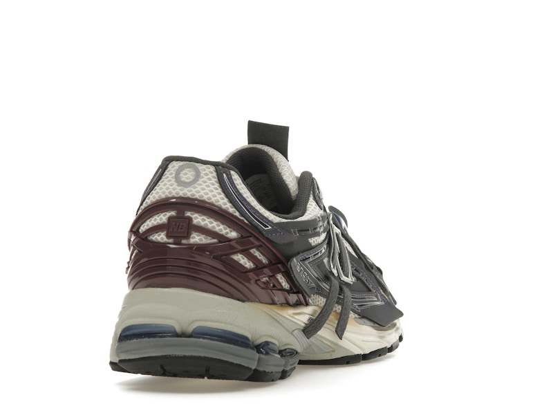 New Balance 1906A Inkwell Sea Salt - image 30