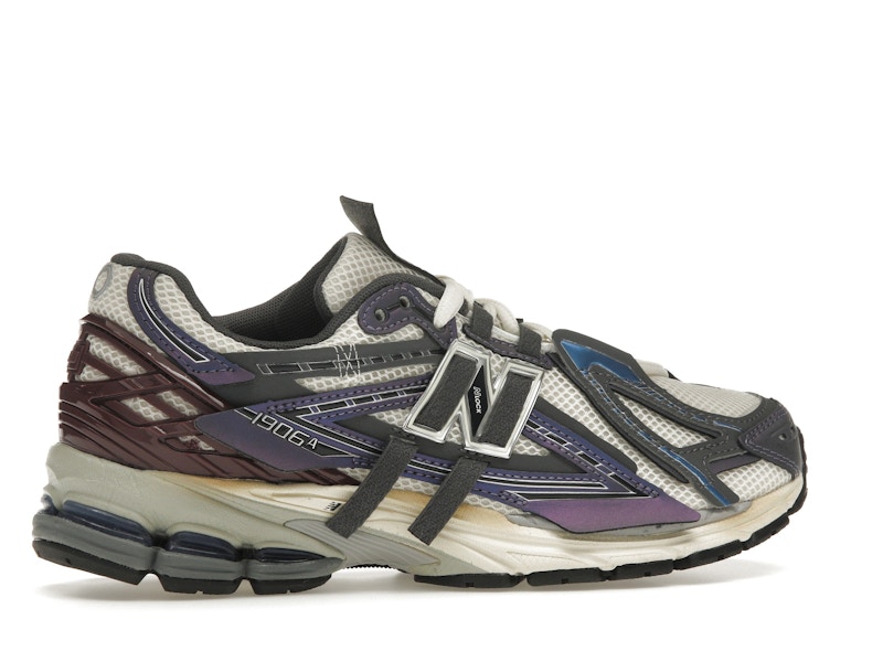 New Balance 1906A Inkwell Sea Salt - image 35