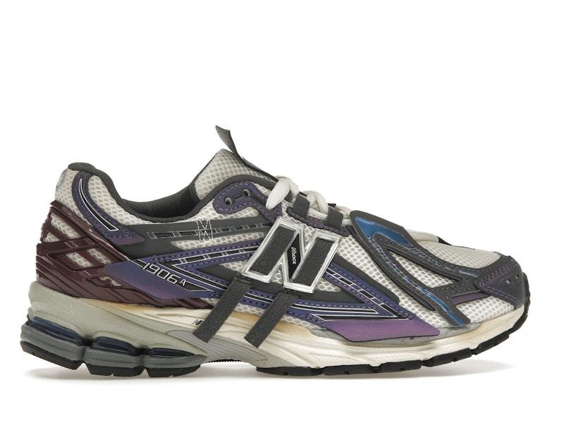 New Balance 1906A Inkwell Sea Salt - image 36