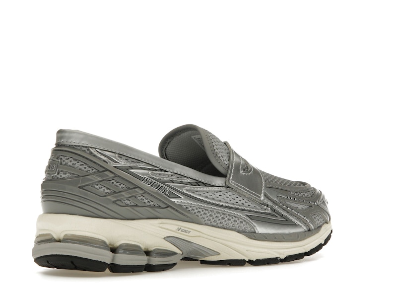 New Balance 1906L Metallic Silver - image 33