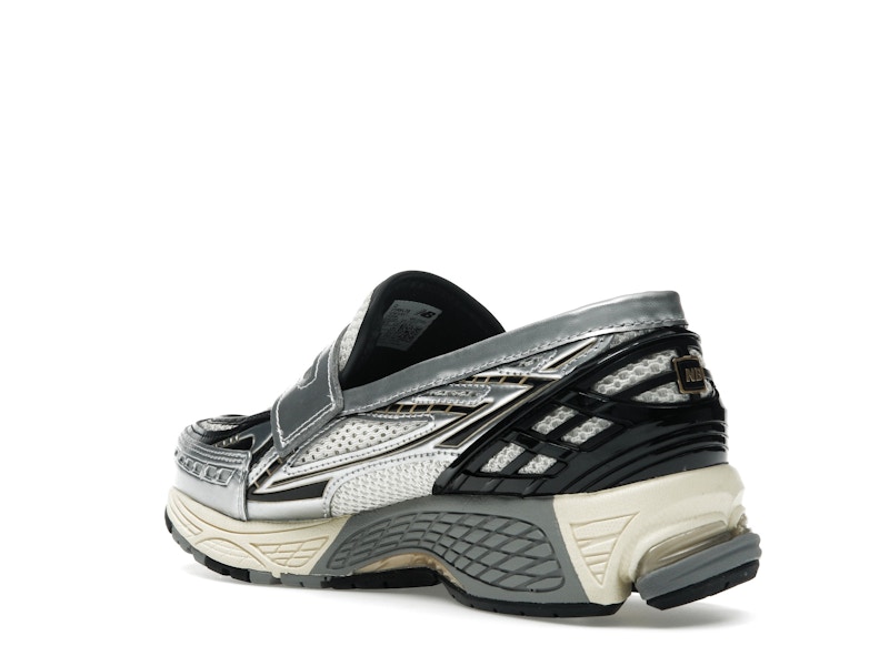 New Balance 1906L Silver Metallic Cream - image 24
