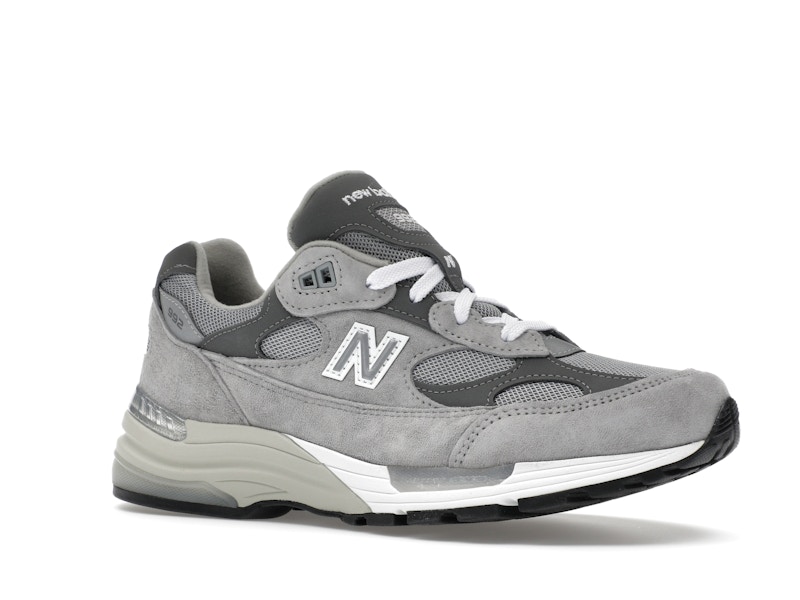 New Balance 992 MiUSA Grey Silver Metallic - image 4
