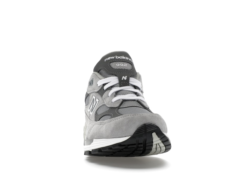 New Balance 992 MiUSA Grey Silver Metallic - image 9