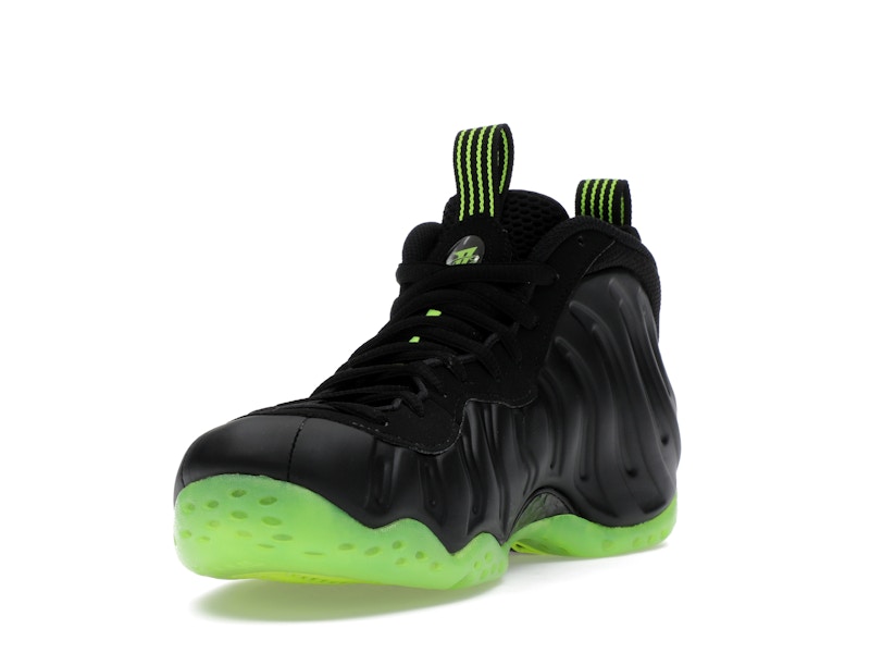 Nike Air Foamposite One Black Volt - image 13