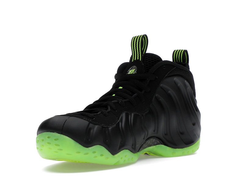 Nike Air Foamposite One Black Volt - image 14