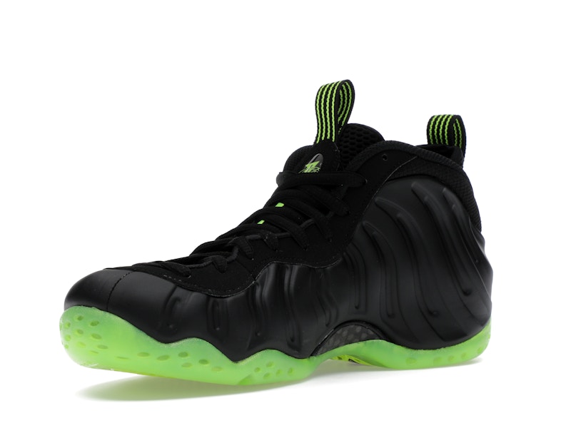 Nike Air Foamposite One Black Volt - image 15