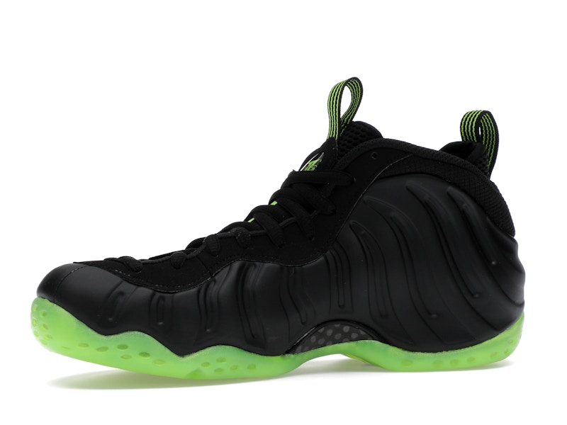 Nike Air Foamposite One Black Volt - image 17