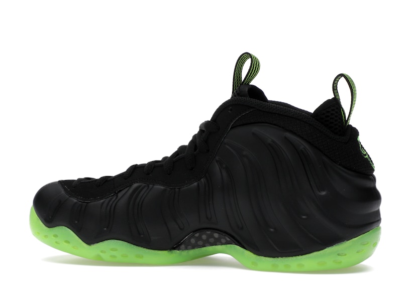 Nike Air Foamposite One Black Volt - image 21