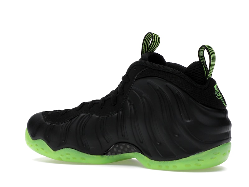 Nike Air Foamposite One Black Volt - image 22