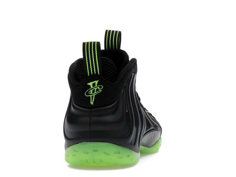 Nike Air Foamposite One Black Volt - image 29