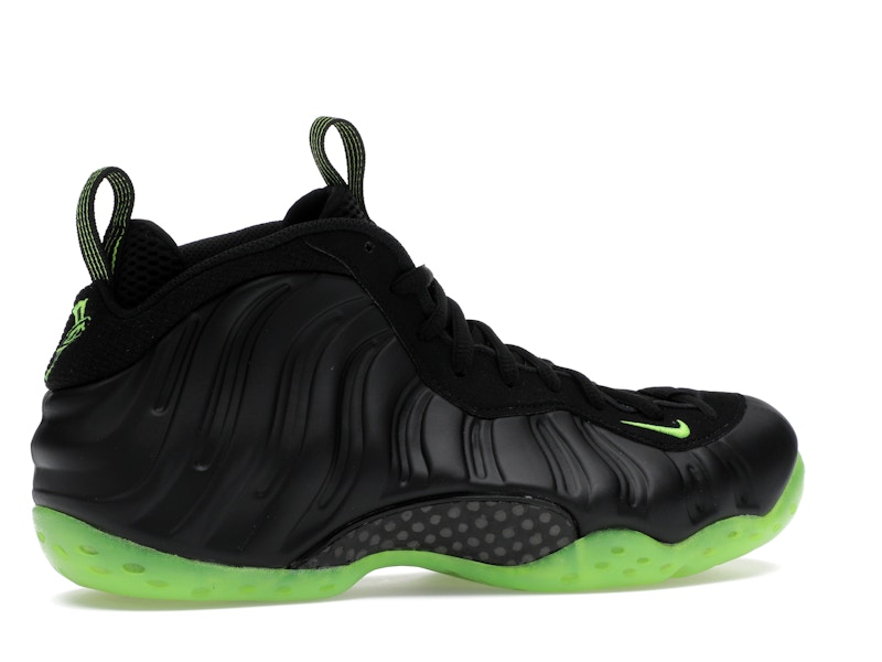 Nike Air Foamposite One Black Volt - image 35