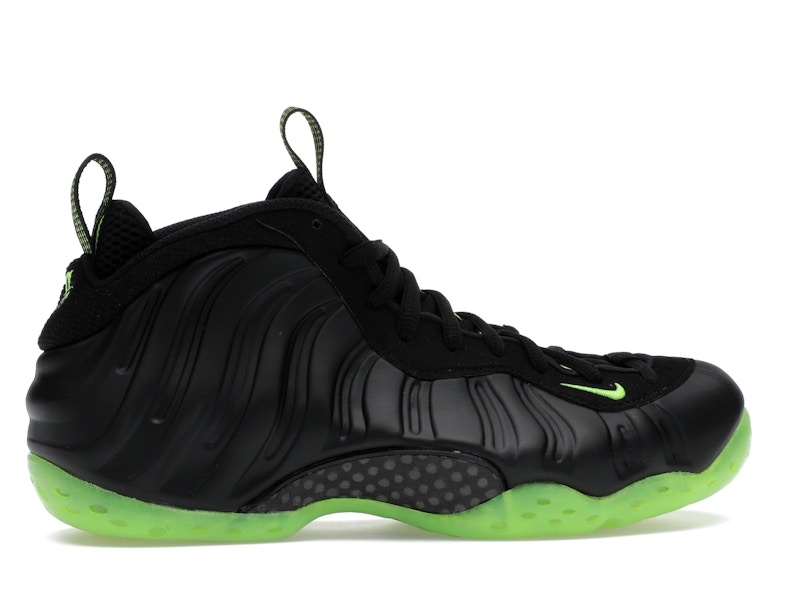 Nike Air Foamposite One Black Volt - image 36