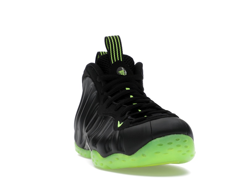 Nike Air Foamposite One Black Volt - image 8