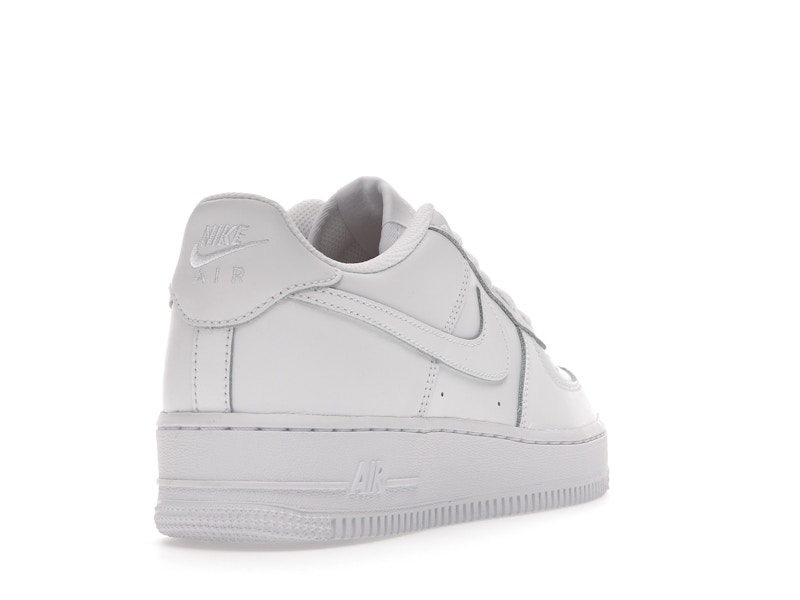 Nike Air Force 1 Low LE Triple White (GS) - image 31