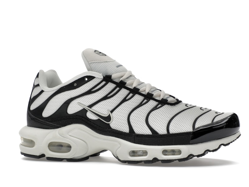 Nike Air Max Plus Panda - image 3