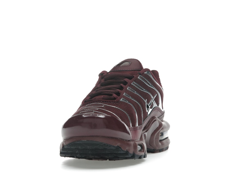 Nike Air Max Plus SE Night Maroon Metallic Silver (Women's) - image 12