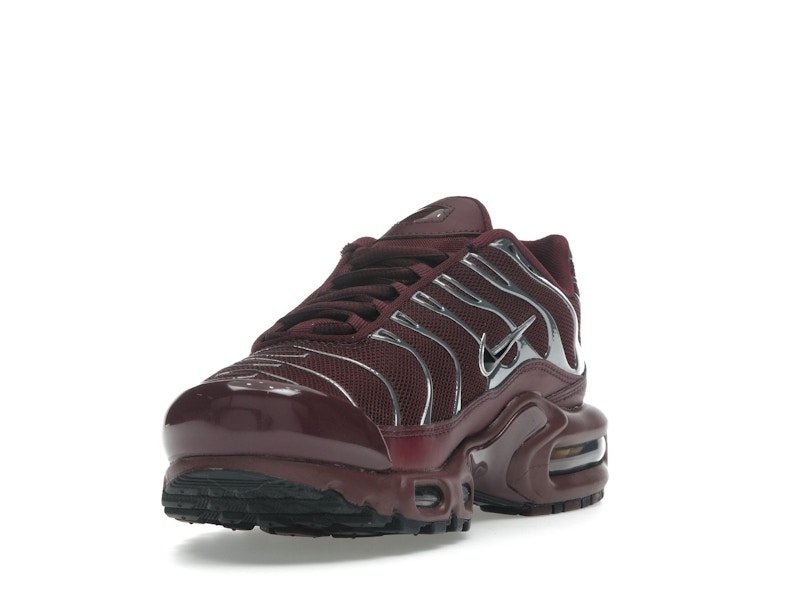 Nike Air Max Plus SE Night Maroon Metallic Silver (Women's) - image 13