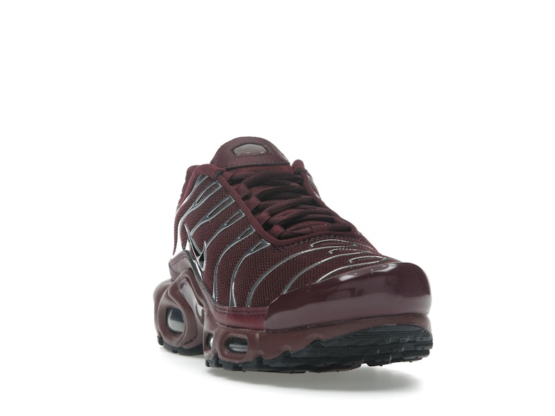 Nike Air Max Plus SE Night Maroon Metallic Silver (Women's) - image 8