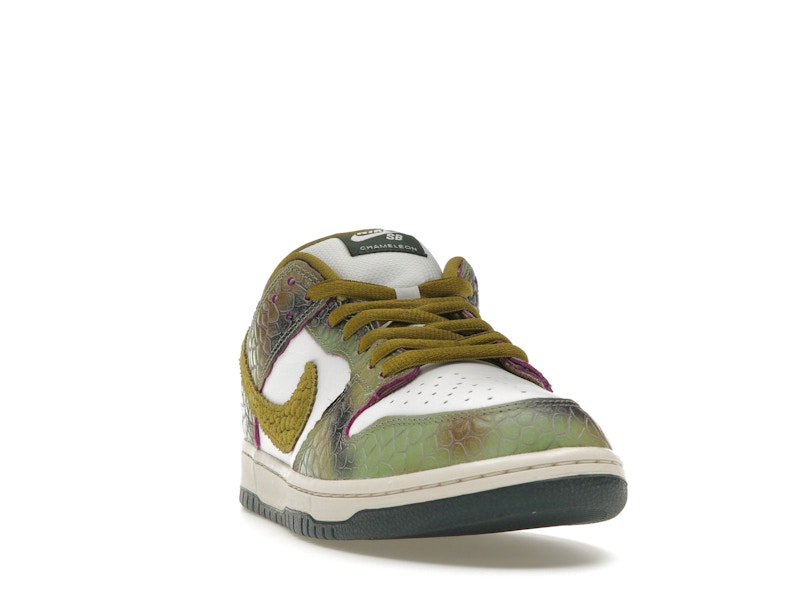 Nike SB Dunk Low Alexis Sablone Chameleon - image 8