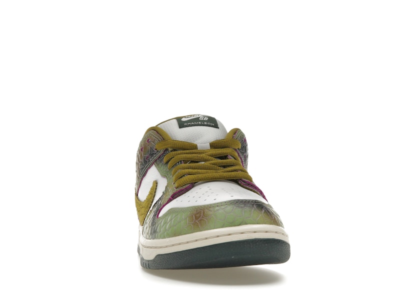 Nike SB Dunk Low Alexis Sablone Chameleon - image 9