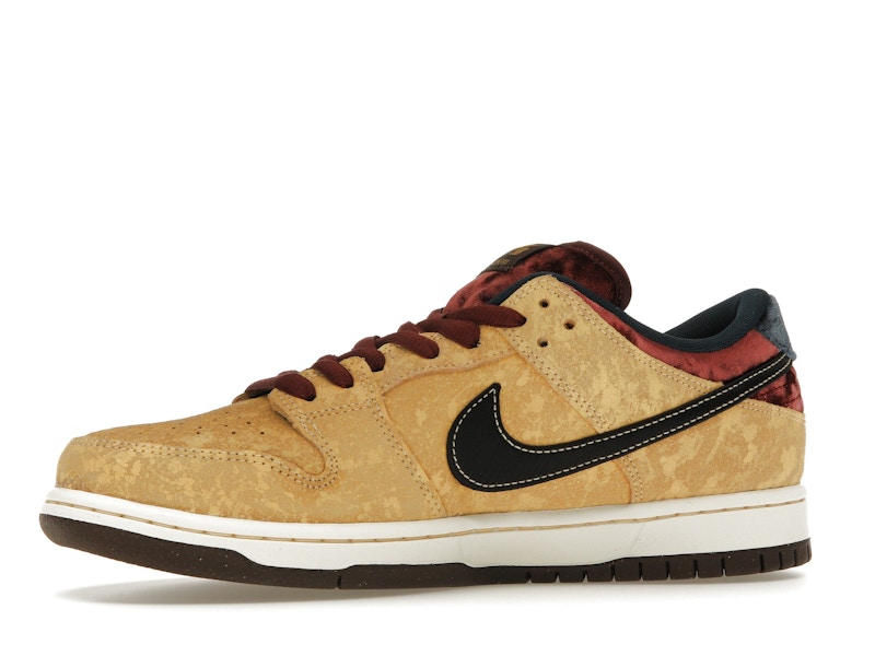 Nike SB Dunk Low City of Cinema - image 17
