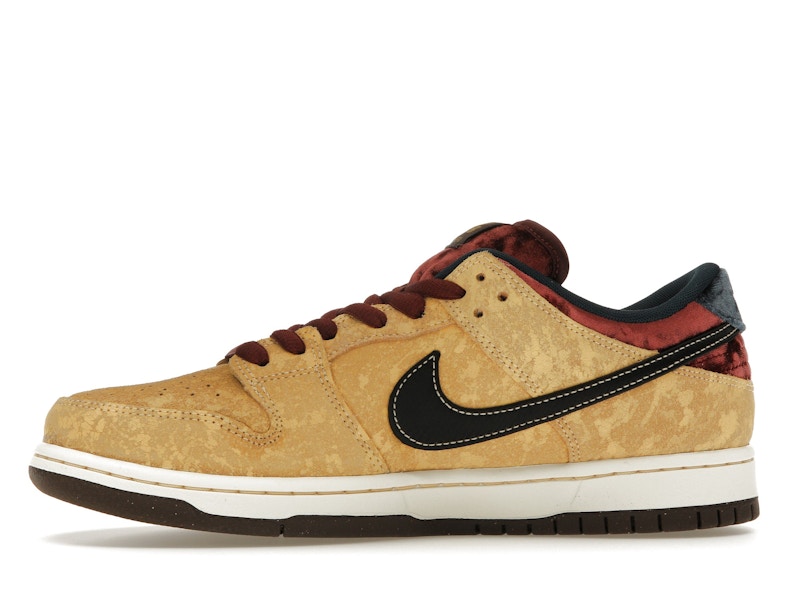 Nike SB Dunk Low City of Cinema - image 18