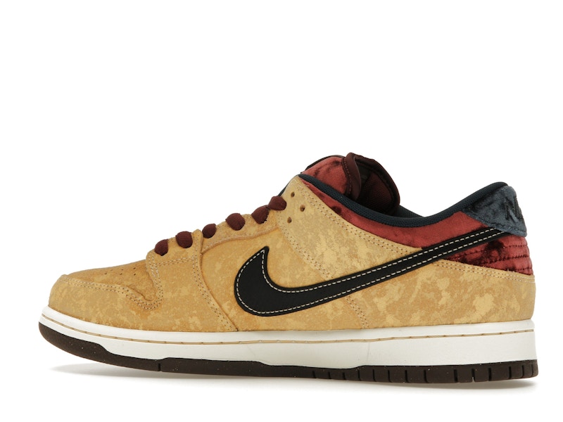 Nike SB Dunk Low City of Cinema - image 21