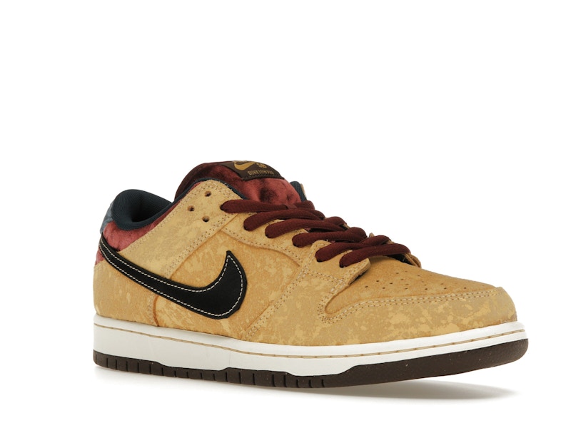 Nike SB Dunk Low City of Cinema - image 5