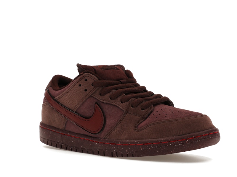 Nike SB Dunk Low City of Love Burgundy Crush - image 5