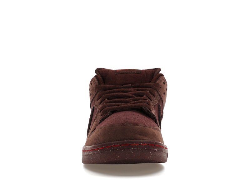 Nike SB Dunk Low City of Love Burgundy Crush - image 10