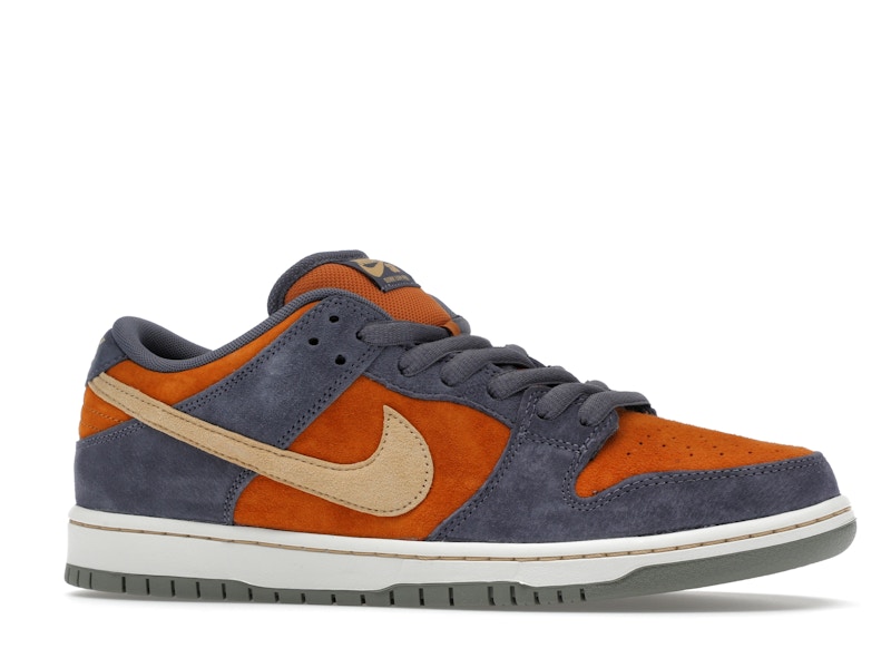 Nike SB Dunk Low Light Carbon Monarch - image 3