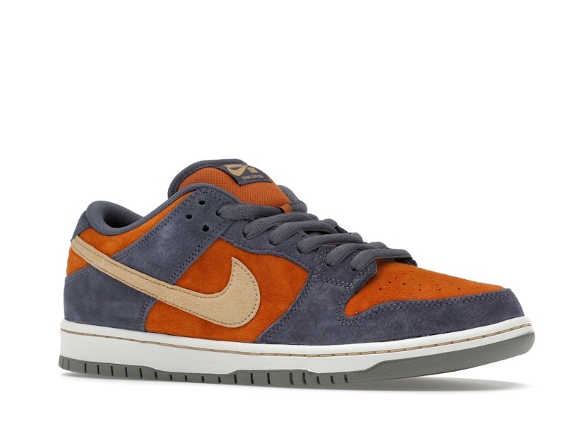 Nike SB Dunk Low Light Carbon Monarch - image 4