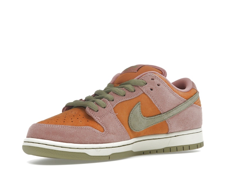 Nike SB Dunk Low Red Stardust - image 15