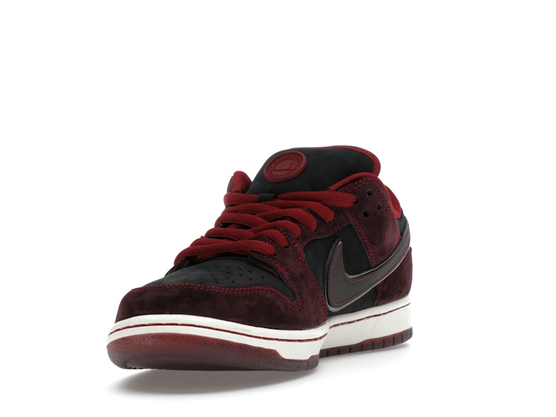 Nike SB Dunk Low Riot Skateshop - image 13