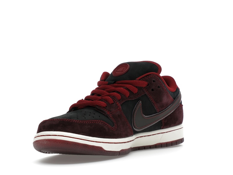 Nike SB Dunk Low Riot Skateshop - image 14