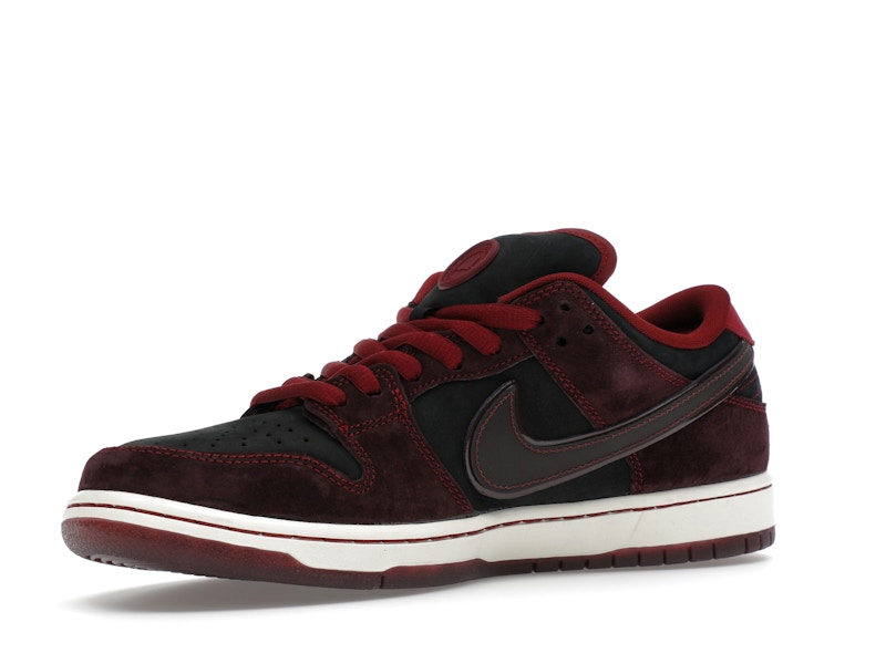 Nike SB Dunk Low Riot Skateshop - image 16