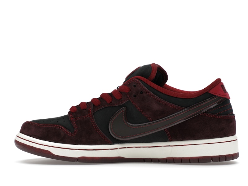 Nike SB Dunk Low Riot Skateshop - image 20