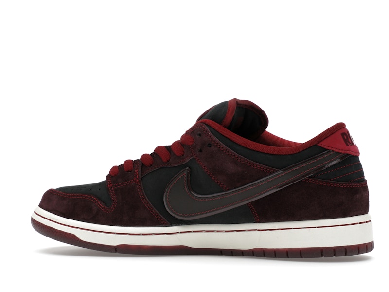 Nike SB Dunk Low Riot Skateshop - image 21