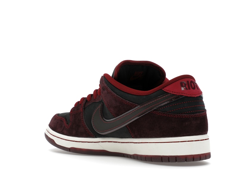 Nike SB Dunk Low Riot Skateshop - image 24
