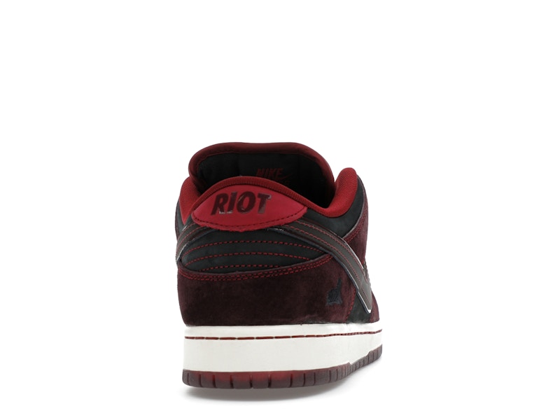 Nike SB Dunk Low Riot Skateshop - image 29