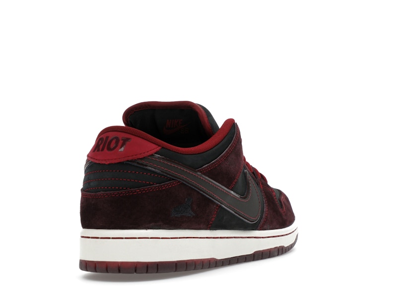 Nike SB Dunk Low Riot Skateshop - image 31